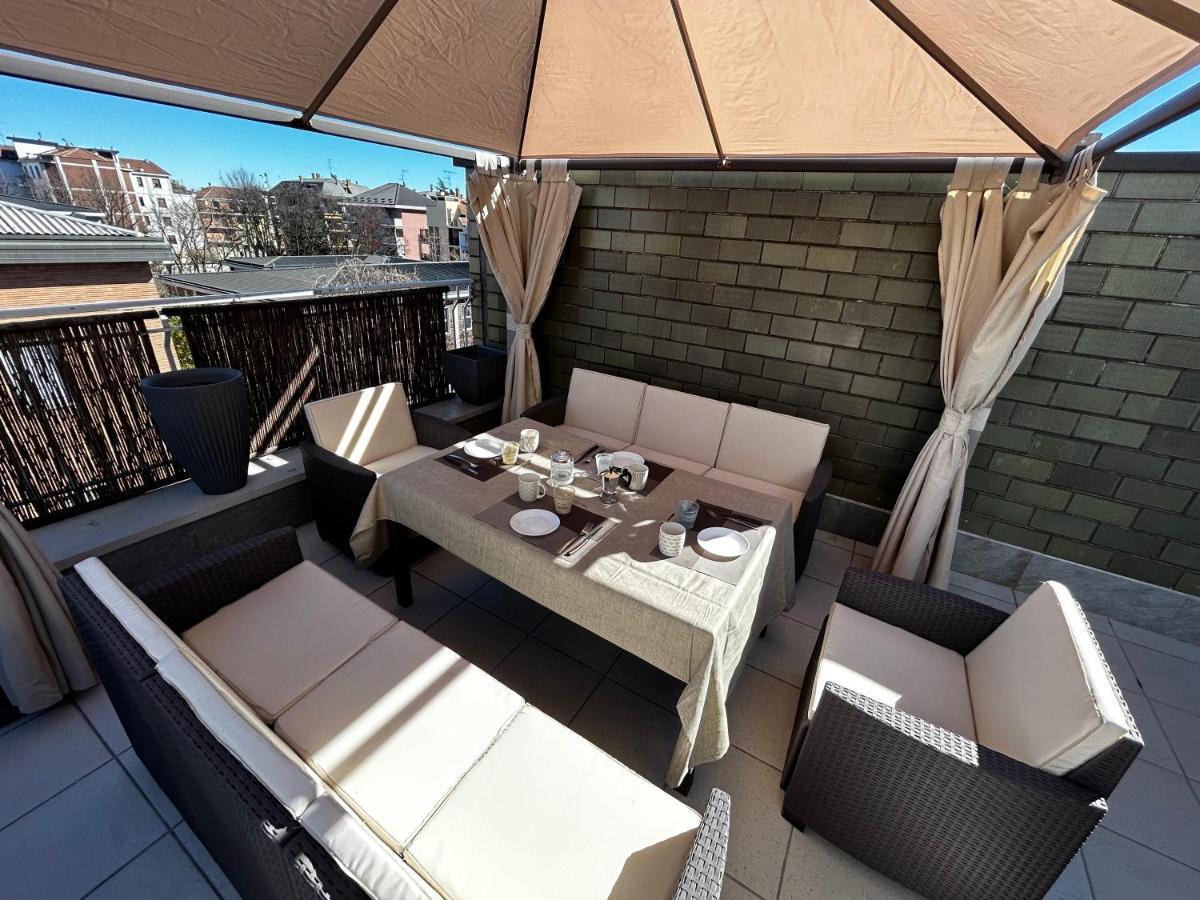 R39 Attic With Terrace And Private Parking Apartment Milan Exterior photo